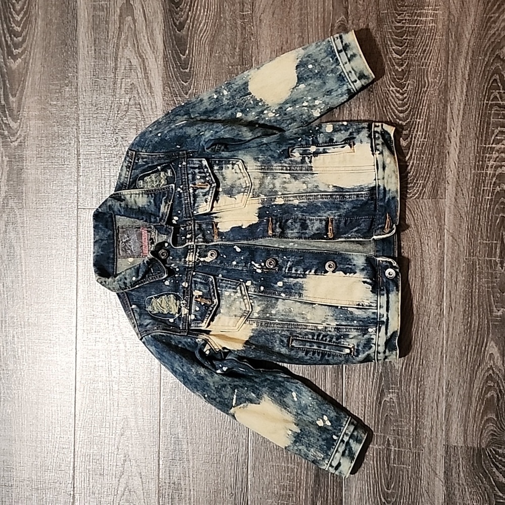 ❄️ Lion Dynasty Jean Jacket ❄️